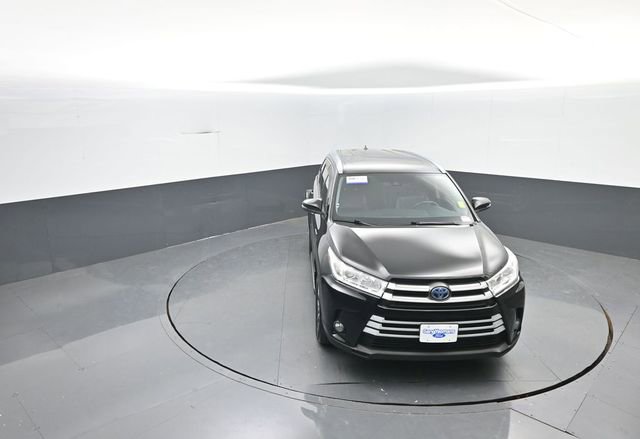 Used 2019 Toyota Highlander XLE image 20