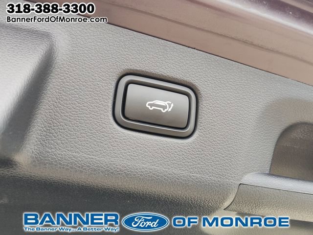 Used 2023 Hyundai Palisade Limited w/ Cargo Package image 12