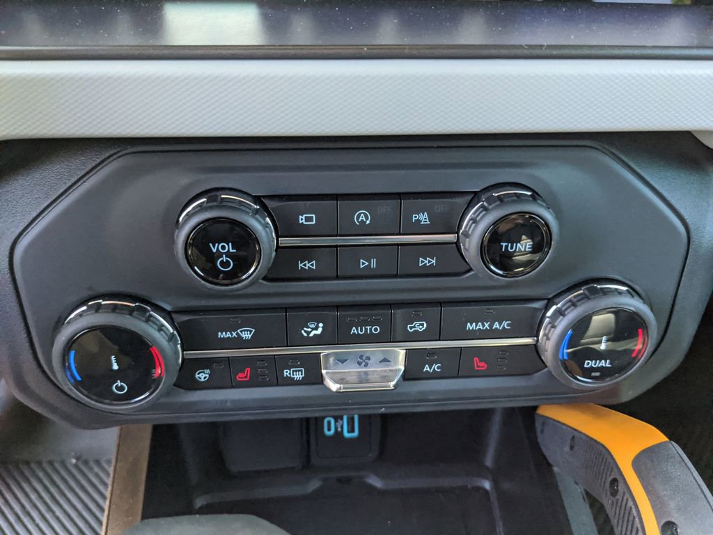 Certified 2022 Ford Bronco Badlands AWD/4WD image 26