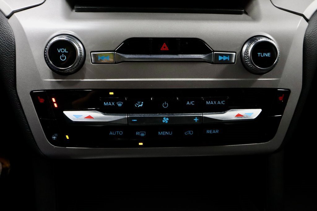 Certified 2023 Ford Explorer XLT w/ Equipment Group 202A image 31