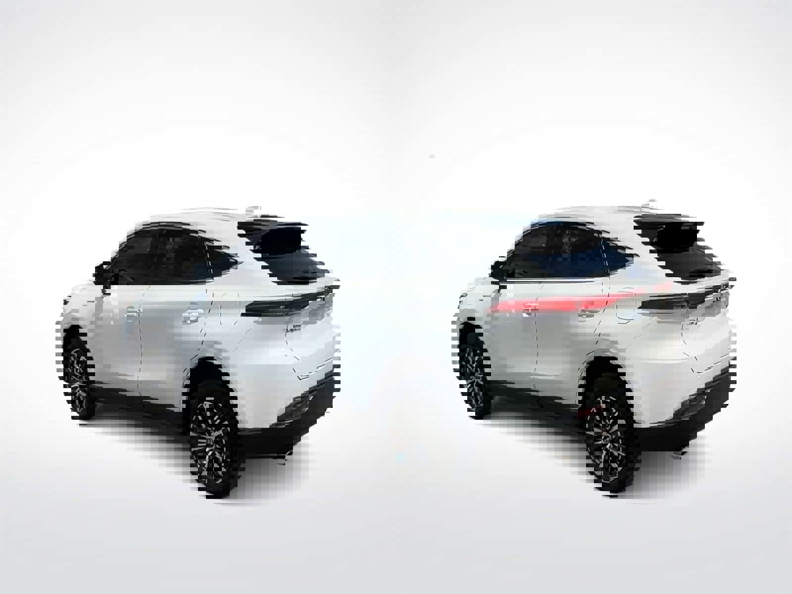 Used 2021 Toyota Venza LE image 6