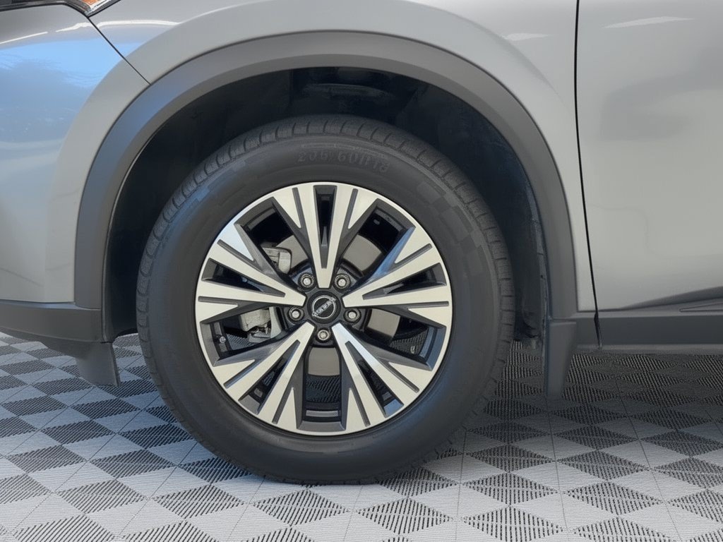 Used 2023 Nissan Rogue SV w/ SV Premium Package FWD image 10