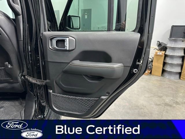 Used 2024 Jeep Wrangler Unlimited Sahara w/ Technology Group image 26