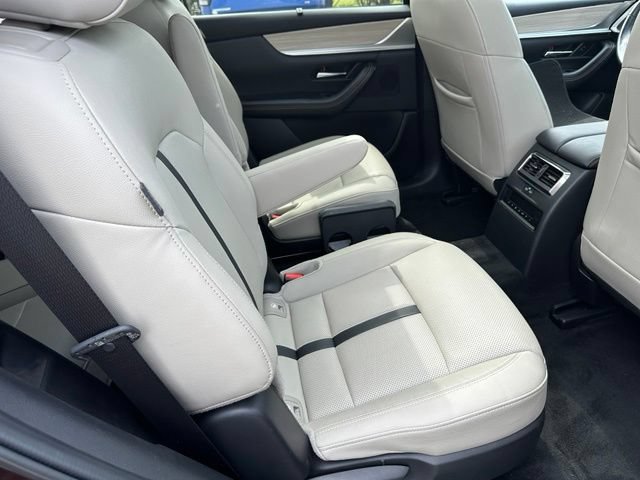 Used 2024 MAZDA CX-90 Plug-In Hybrid w/ Premium Pkg AWD/4WD image 13