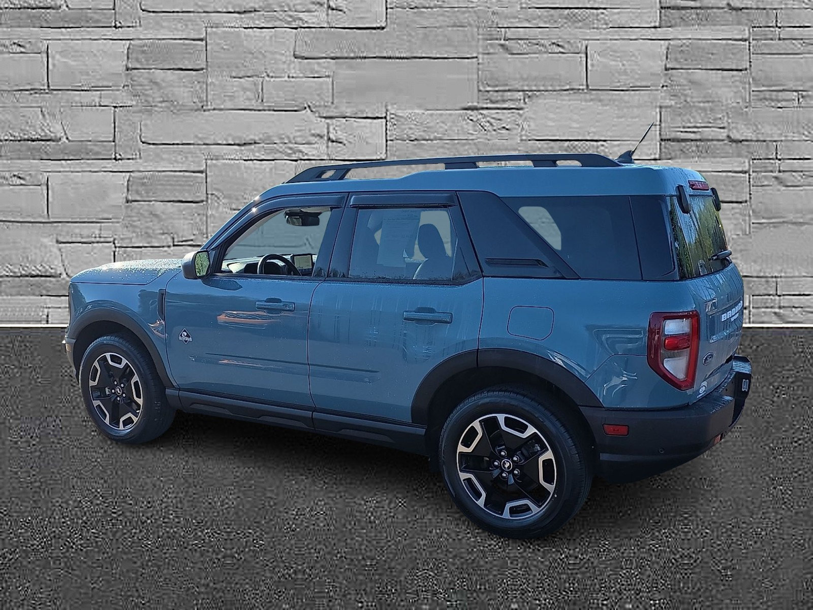 Certified 2023 Ford Bronco Sport Outer Banks w/ Tech Package AWD/4WD image 7