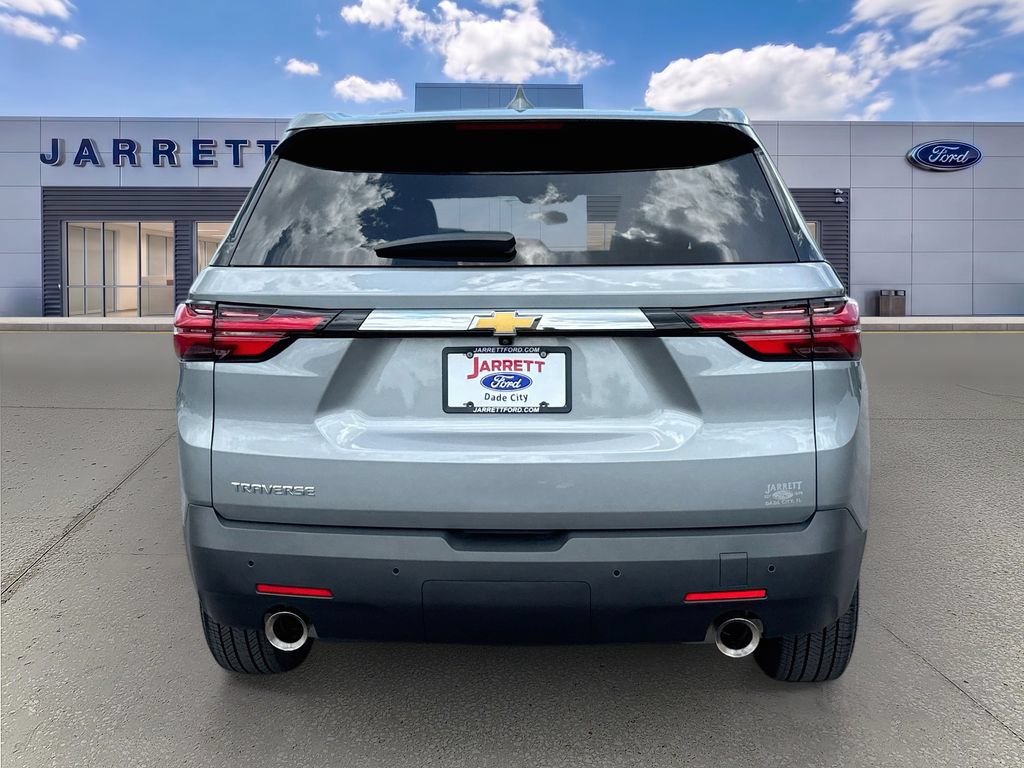 Used 2023 Chevrolet Traverse LS w/ Safety Package FWD image 6