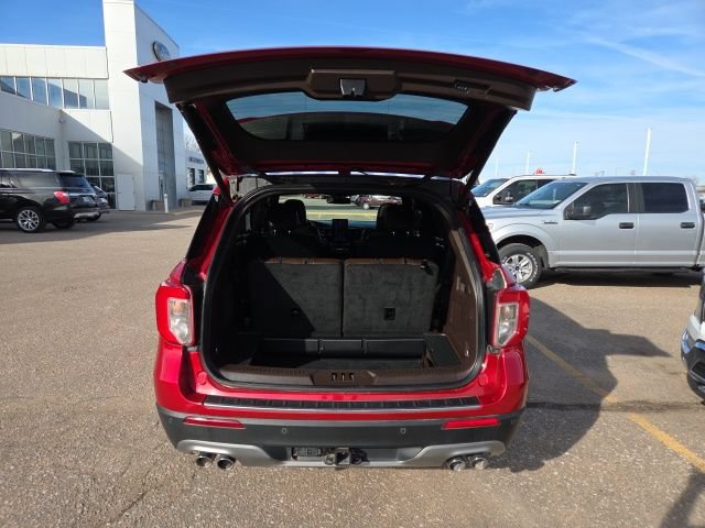 Certified 2024 Ford Explorer King Ranch w/ Technology Package AWD/4WD image 8