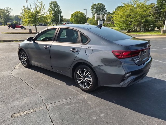 Used 2024 Kia Forte LXS w/ LXS Technology Package FWD image 6