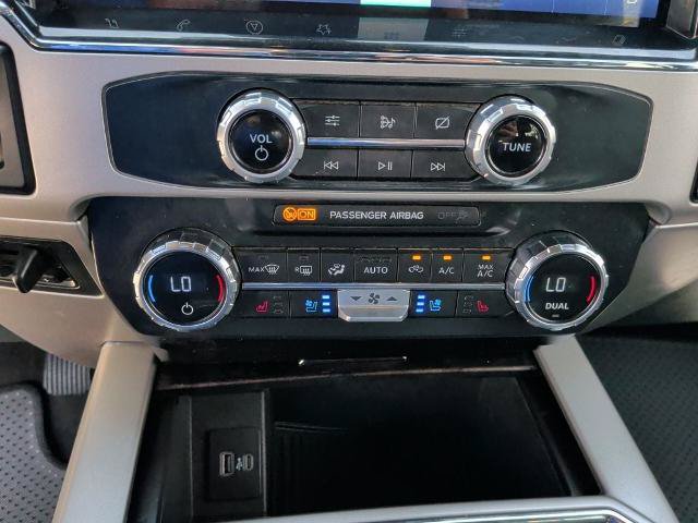 Certified 2022 Ford F350 Lariat w/ Lariat Value Package AWD/4WD image 29