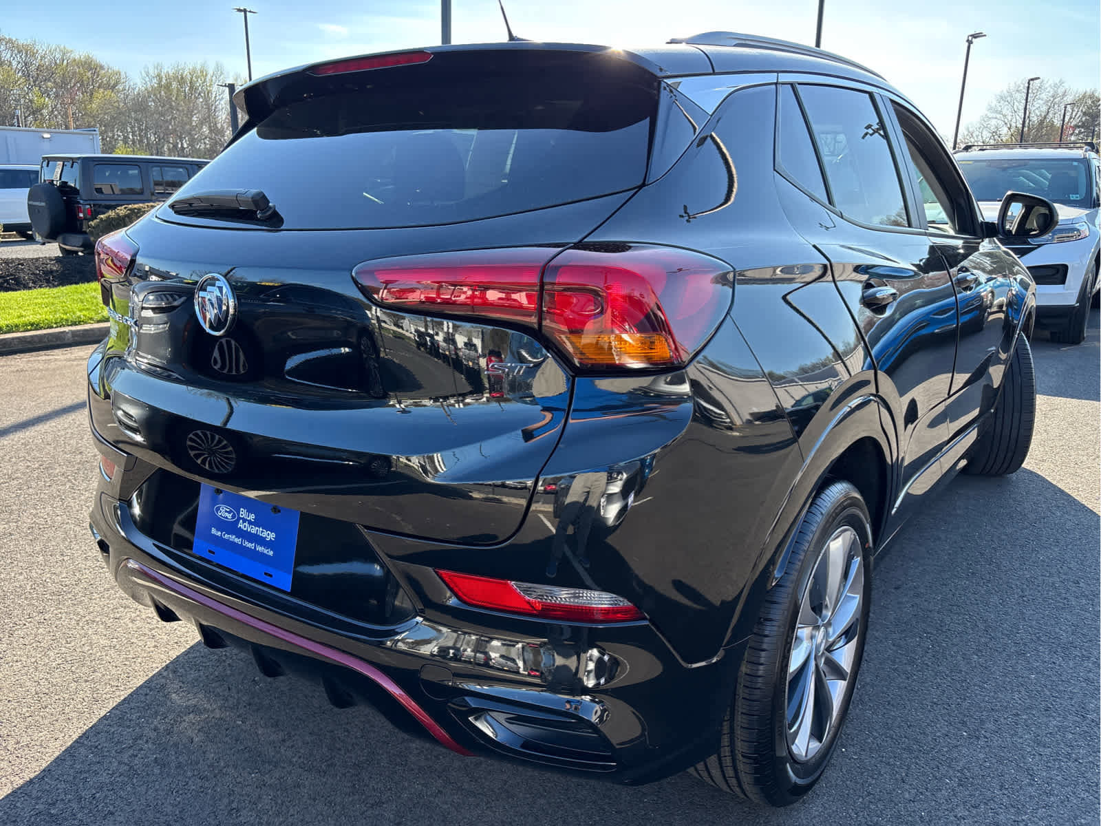 Used 2023 Buick Encore GX Select w/ Sport Touring Package image 4