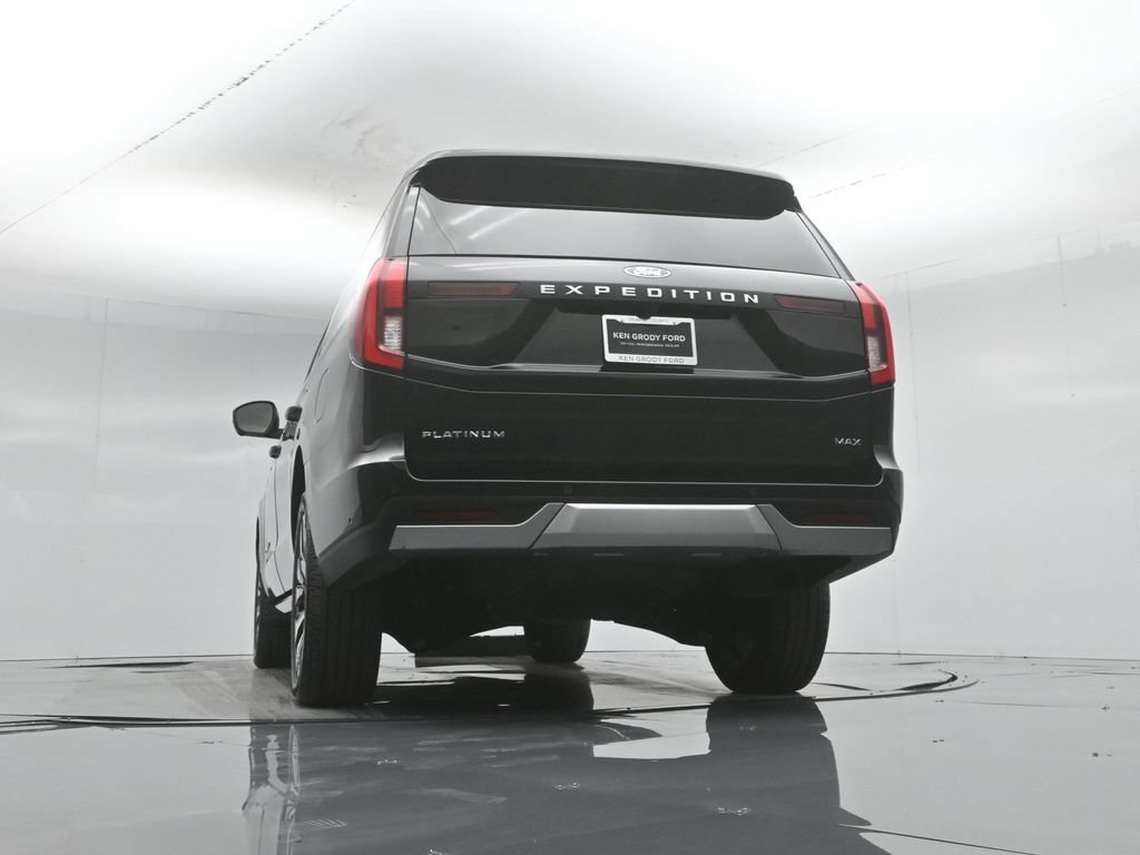 Certified 2025 Ford Expedition Max Platinum w/ Driver's Package AWD/4WD image 55
