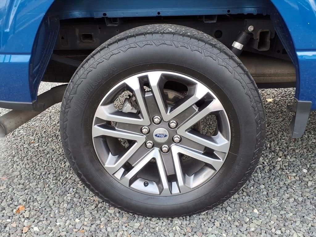 Certified 2022 Ford F150 XL w/ STX Appearance Package image 9