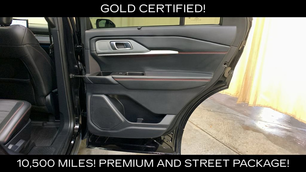 Certified 2025 Ford Explorer ST-Line w/ Premium Package AWD/4WD image 14