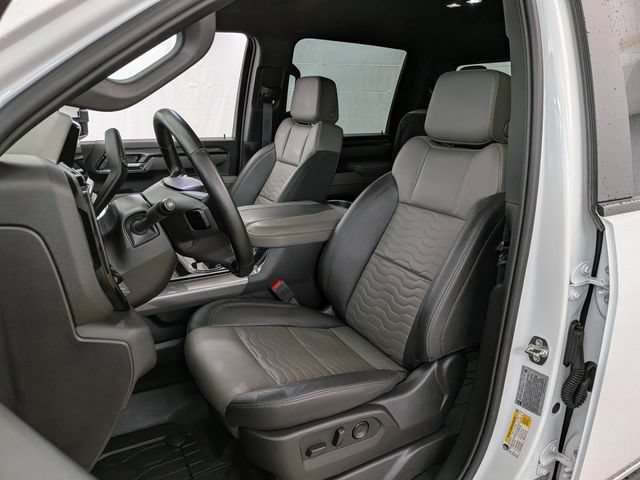 Used 2026 Chevrolet Silverado 2500 ZR2 AWD/4WD image 14