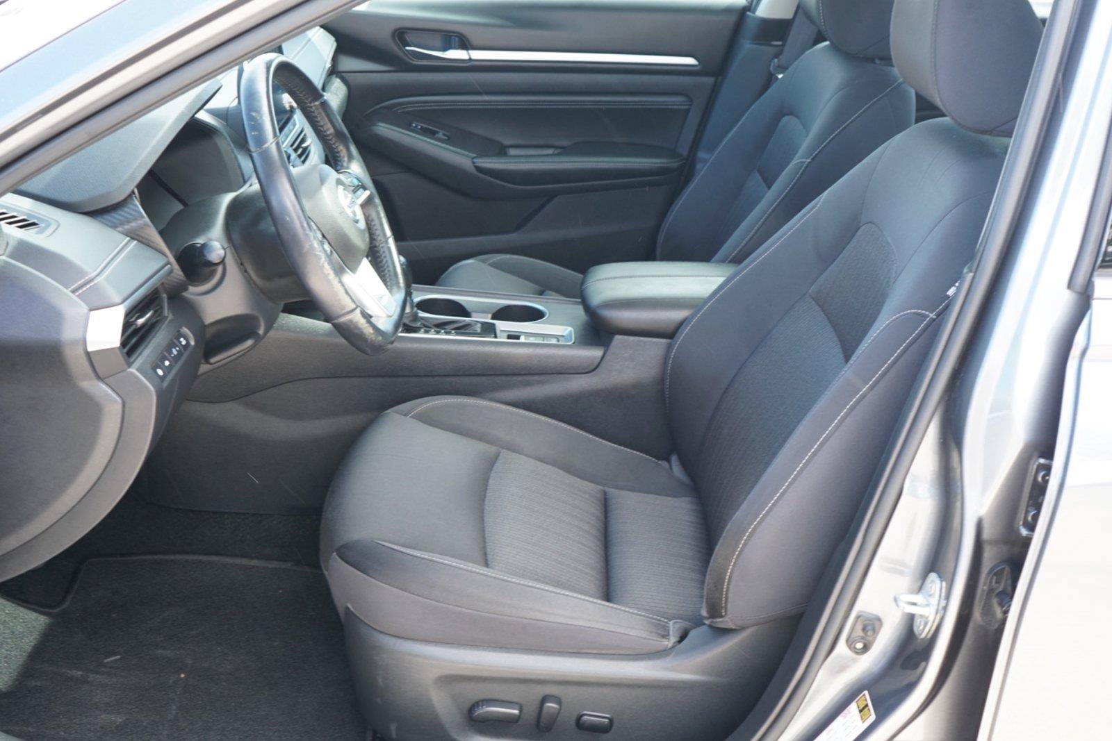 Used 2019 Nissan Altima 2.5 SV FWD image 10