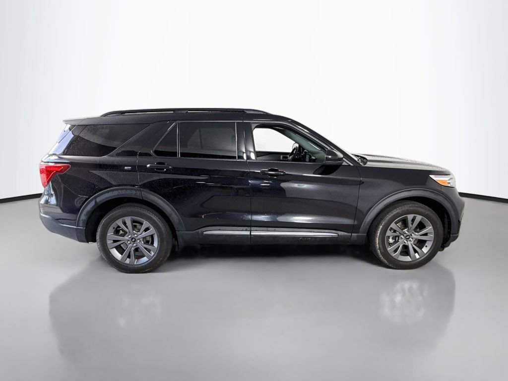Certified 2023 Ford Explorer XLT w/ Equipment Group 202A AWD/4WD image 13