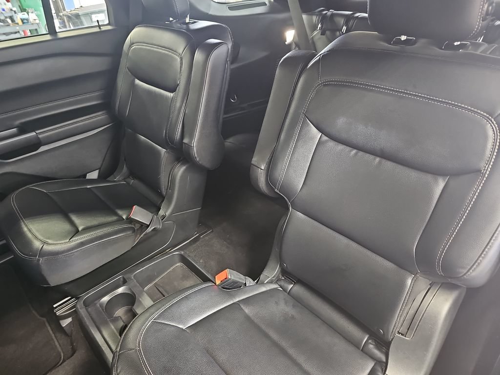 Certified 2020 Ford Explorer XLT w/ Equipment Group 202A AWD/4WD image 14