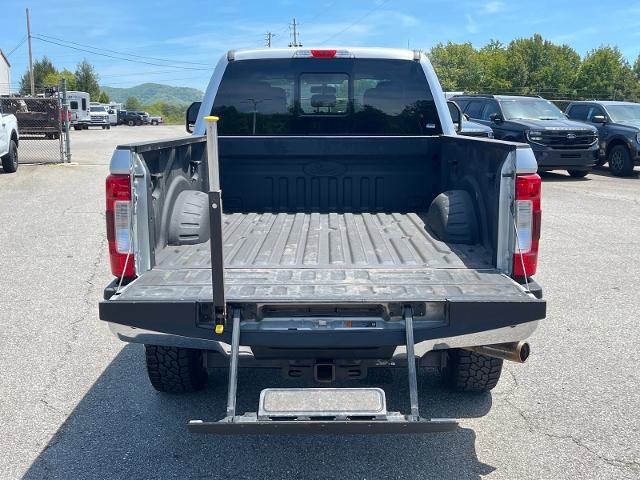 Certified 2019 Ford F250 XLT w/ XLT Premium Package AWD/4WD image 4