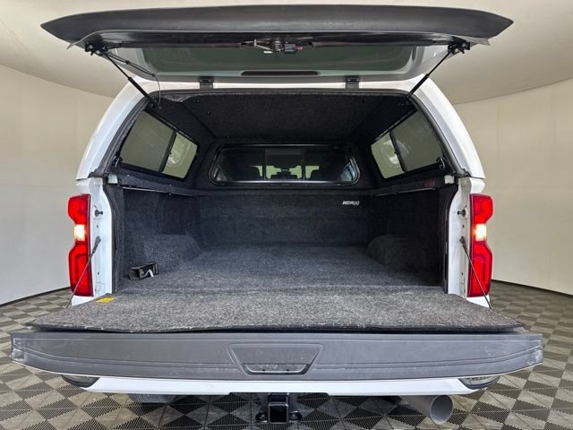 Used 2023 Chevrolet Silverado 2500 High Country w/ Technology Package AWD/4WD image 19