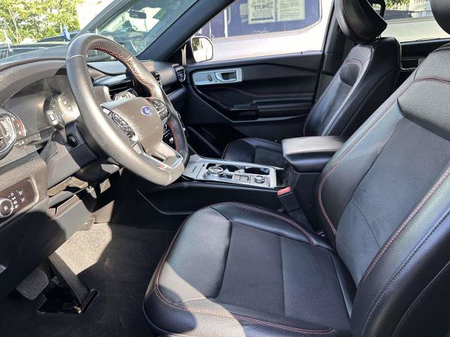 Certified 2023 Ford Explorer ST-Line AWD/4WD image 11
