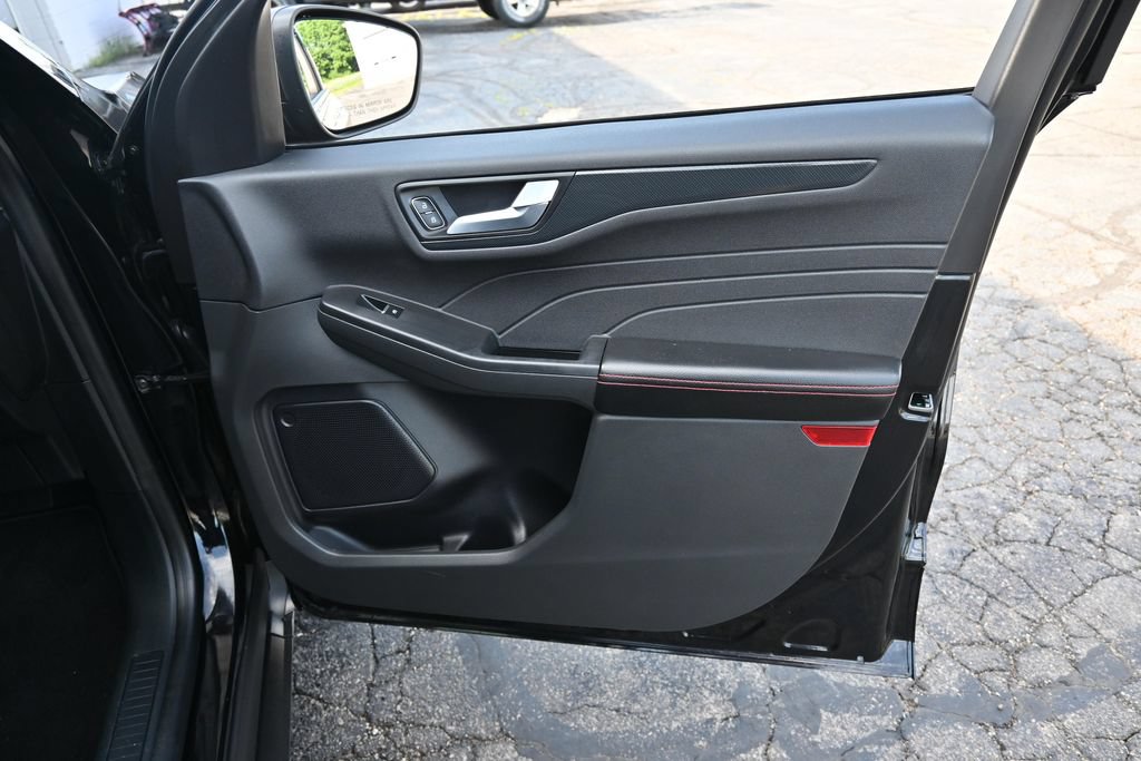 Certified 2023 Ford Escape ST-Line w/ Tech Pack #1 FWD image 24