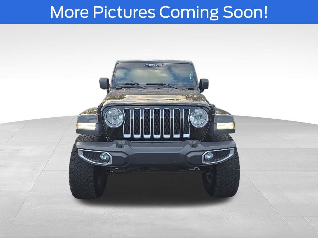 Used 2018 Jeep Wrangler Unlimited Sahara w/ Uconnect 4C Nav & Sound Group AWD/4WD image 2