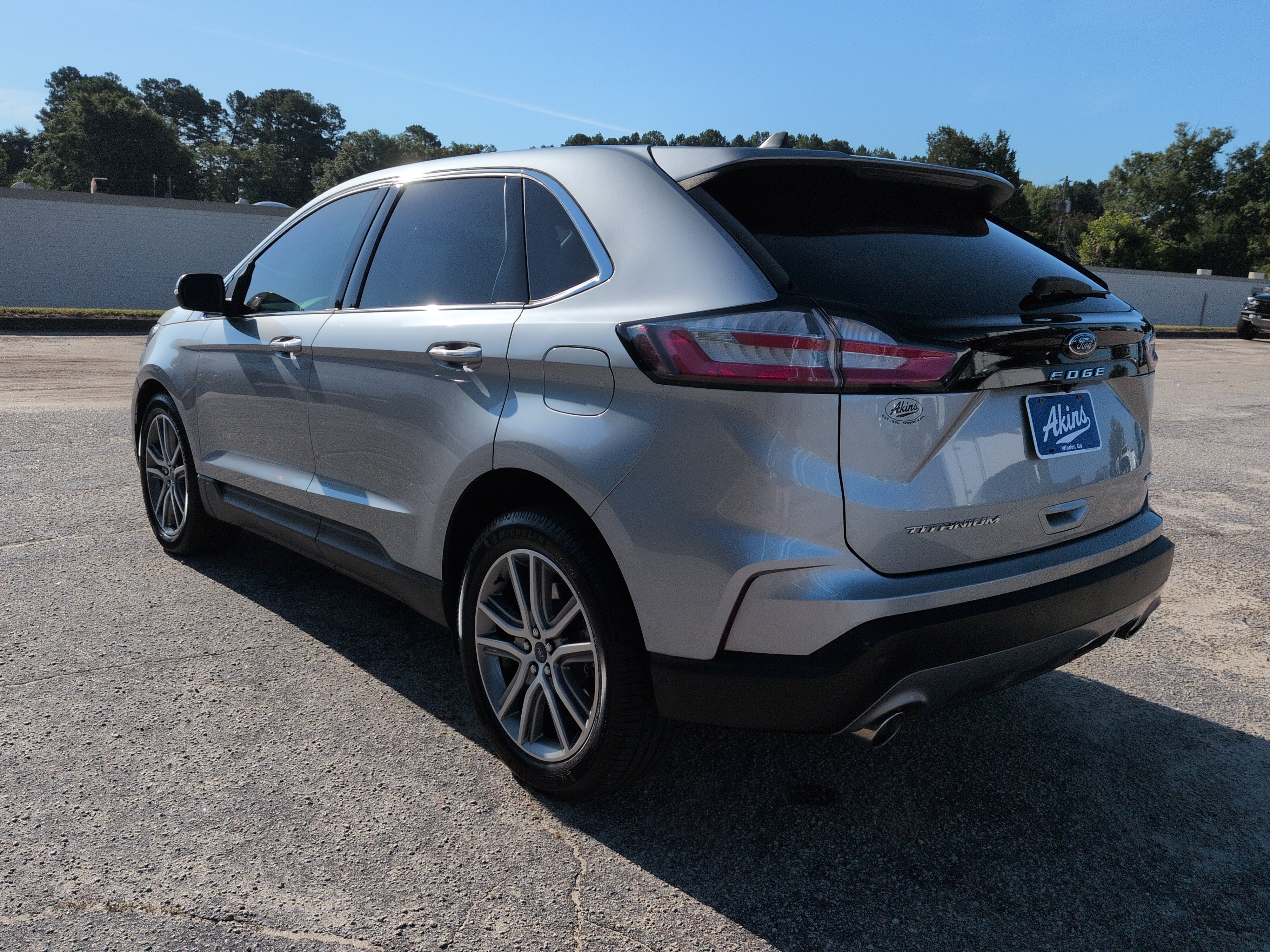 Certified 2022 Ford Edge Titanium w/ Equipment Group 301A AWD/4WD image 5