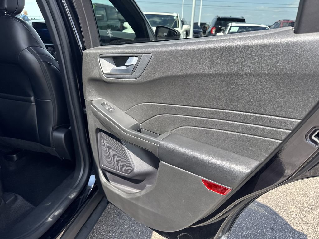 Certified 2023 Ford Escape ST-Line image 15