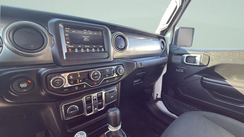 Used 2021 Jeep Gladiator Sport AWD/4WD image 29