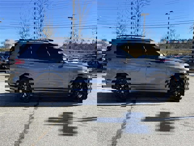 Used 2023 BMW X7 xDrive40i w/ Executive Package image 6