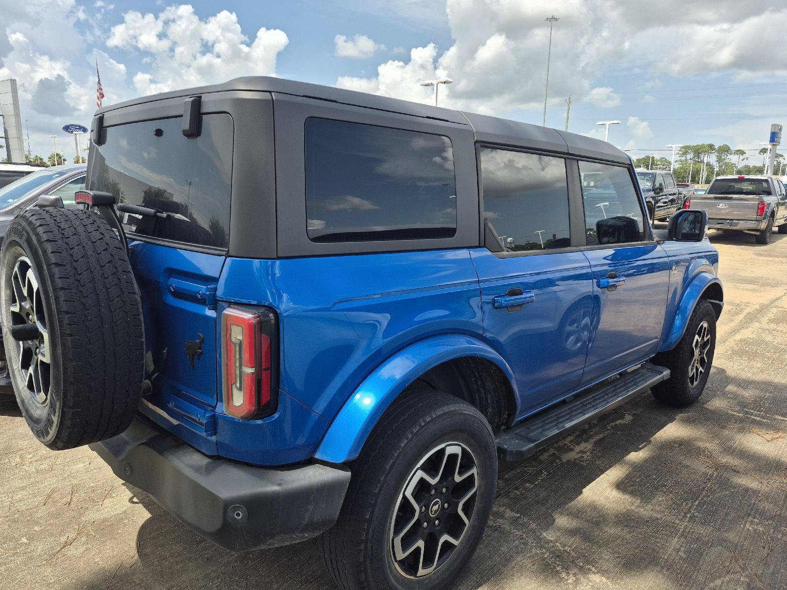 Certified 2023 Ford Bronco Outer Banks AWD/4WD image 14