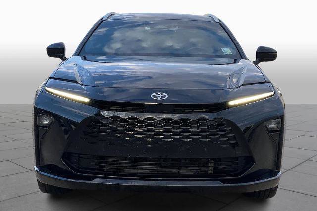 Used 2025 Toyota Crown Signia w/ Advanced Technology Package image 6