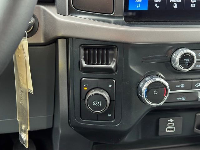 Certified 2025 Ford F150 XLT w/ Equipment Group 301A Standard image 17