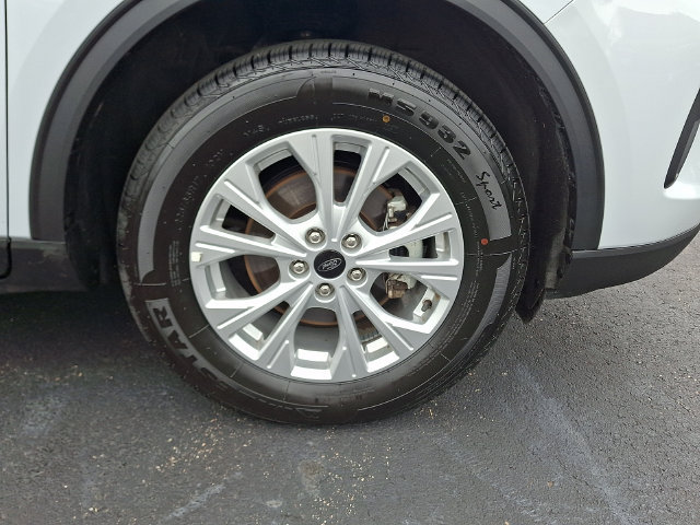 Certified 2025 Ford Escape Active AWD/4WD image 8