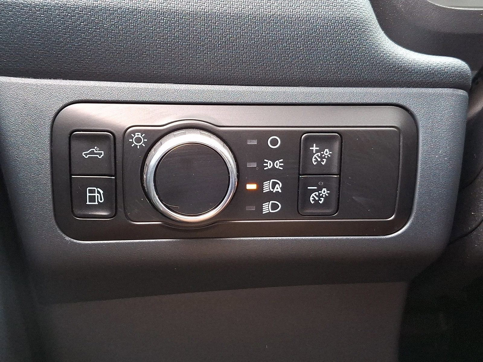 Certified 2024 Ford Maverick Lariat w/ Black Appearance Package FWD image 25