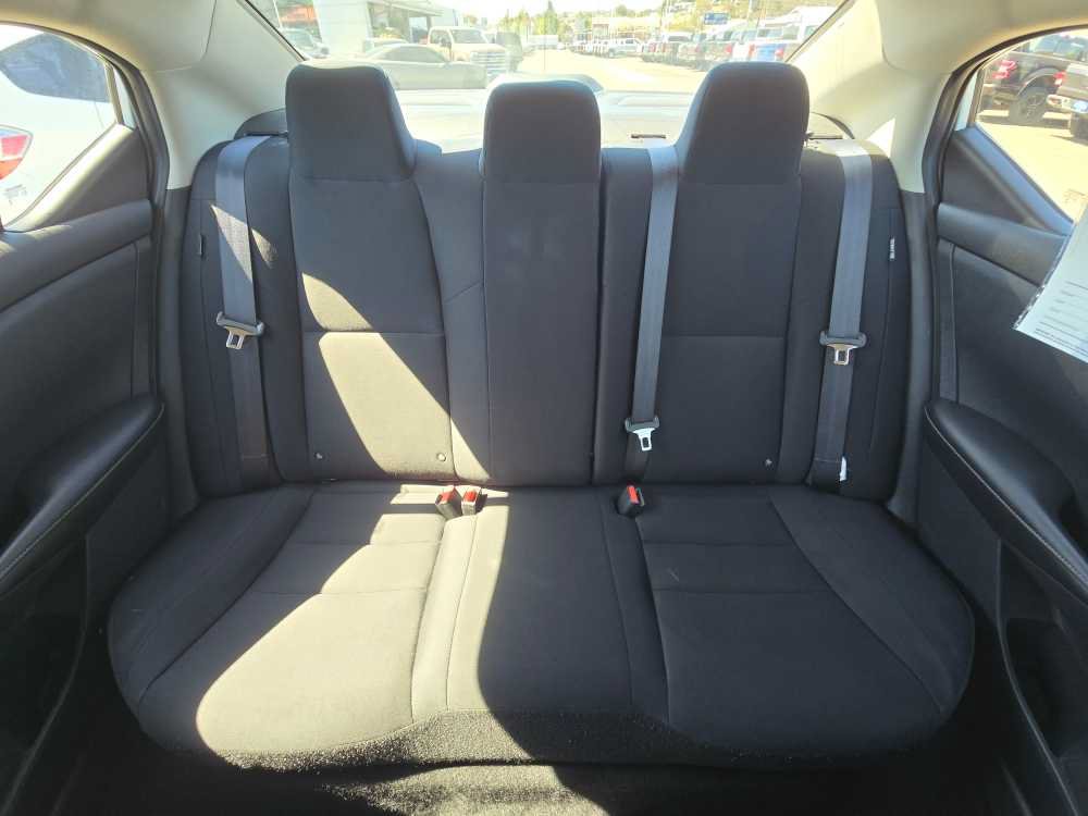 Used 2024 Nissan Sentra SV FWD image 17