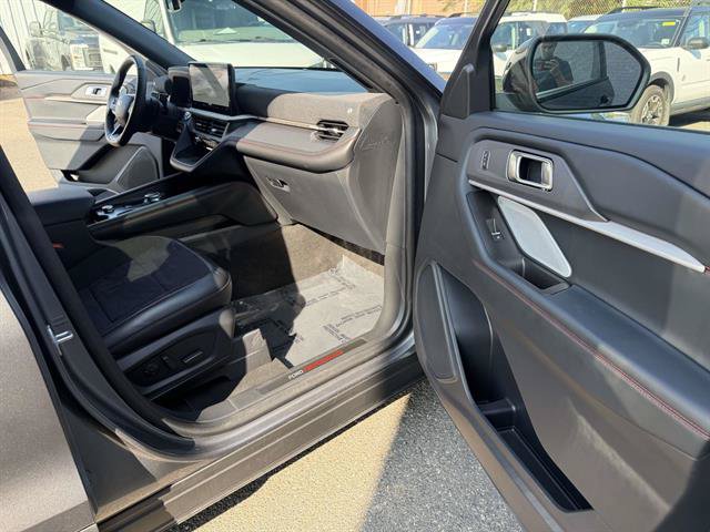 Certified 2025 Ford Explorer ST AWD/4WD image 25