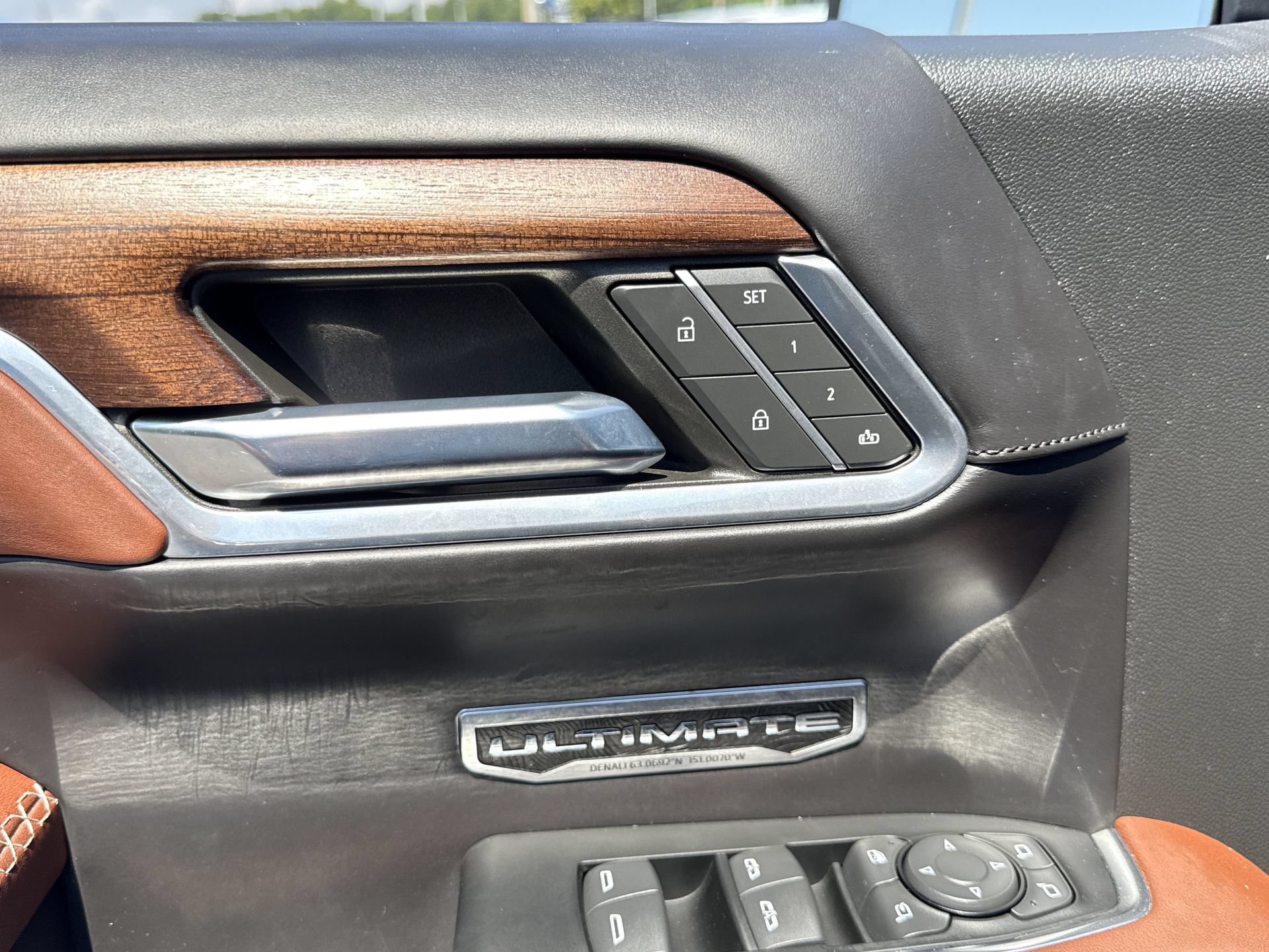 Used 2023 GMC Sierra 1500 Denali Ultimate AWD/4WD image 17