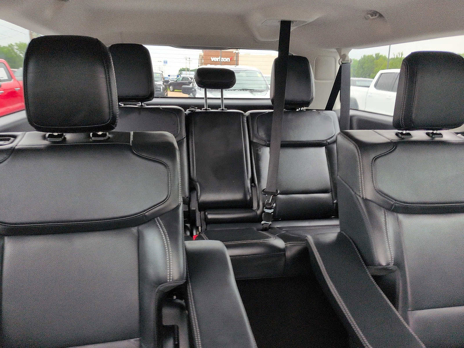 Certified 2025 Ford Expedition Max Platinum w/ Driver's Package AWD/4WD image 11