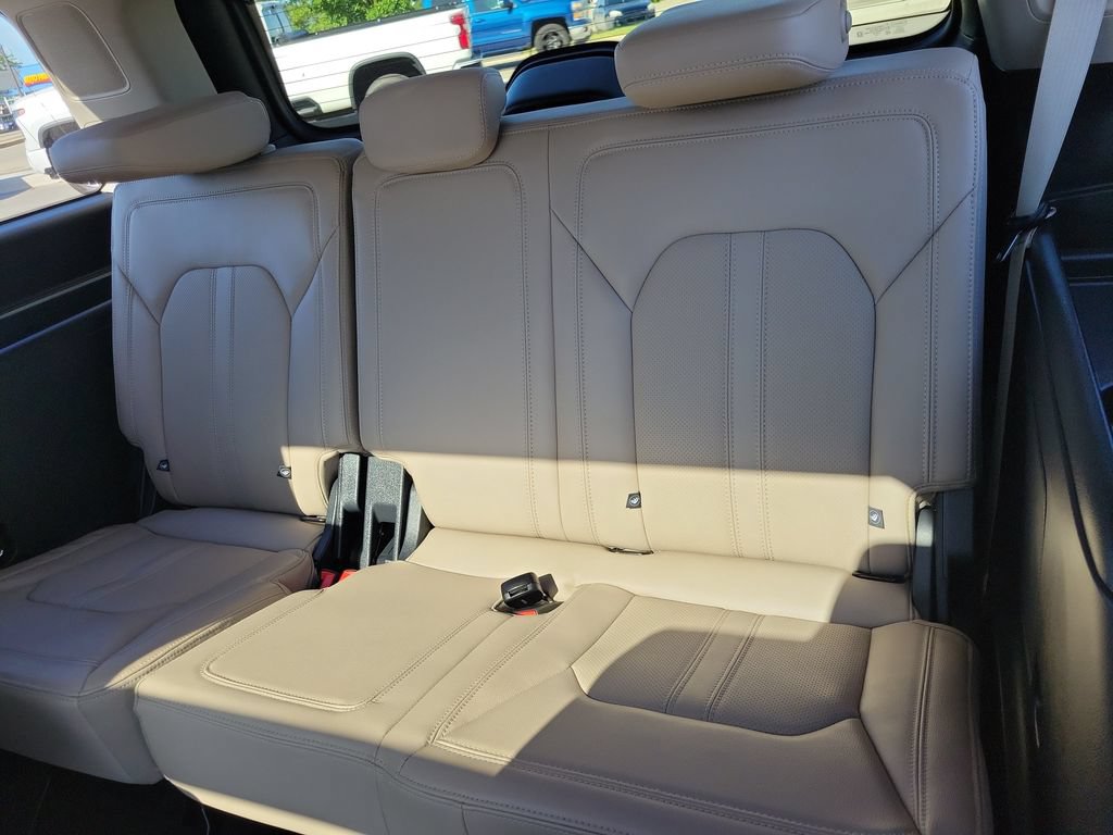 Certified 2023 Ford Expedition Limited AWD/4WD image 13
