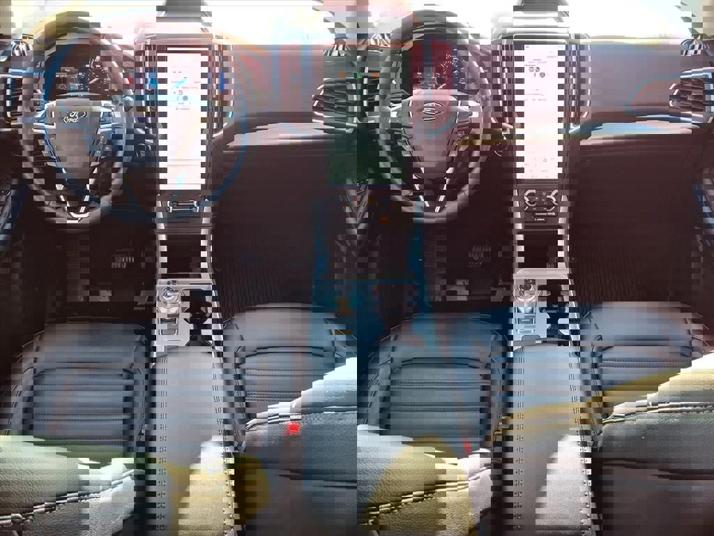 Certified 2024 Ford Edge SEL w/ Convenience Package image 10