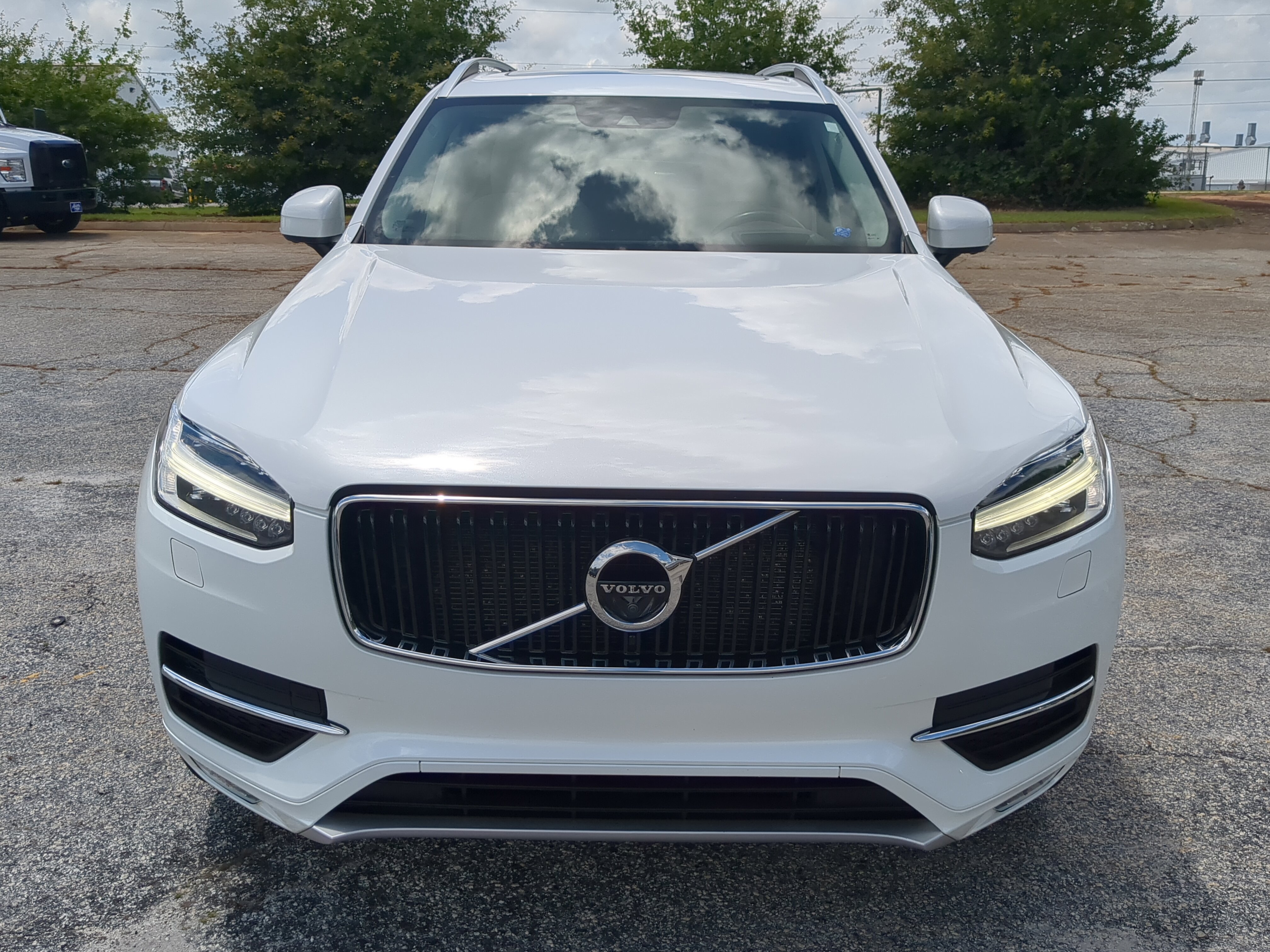 Used 2019 Volvo XC90 T6 Momentum w/ Advanced Package AWD/4WD image 7
