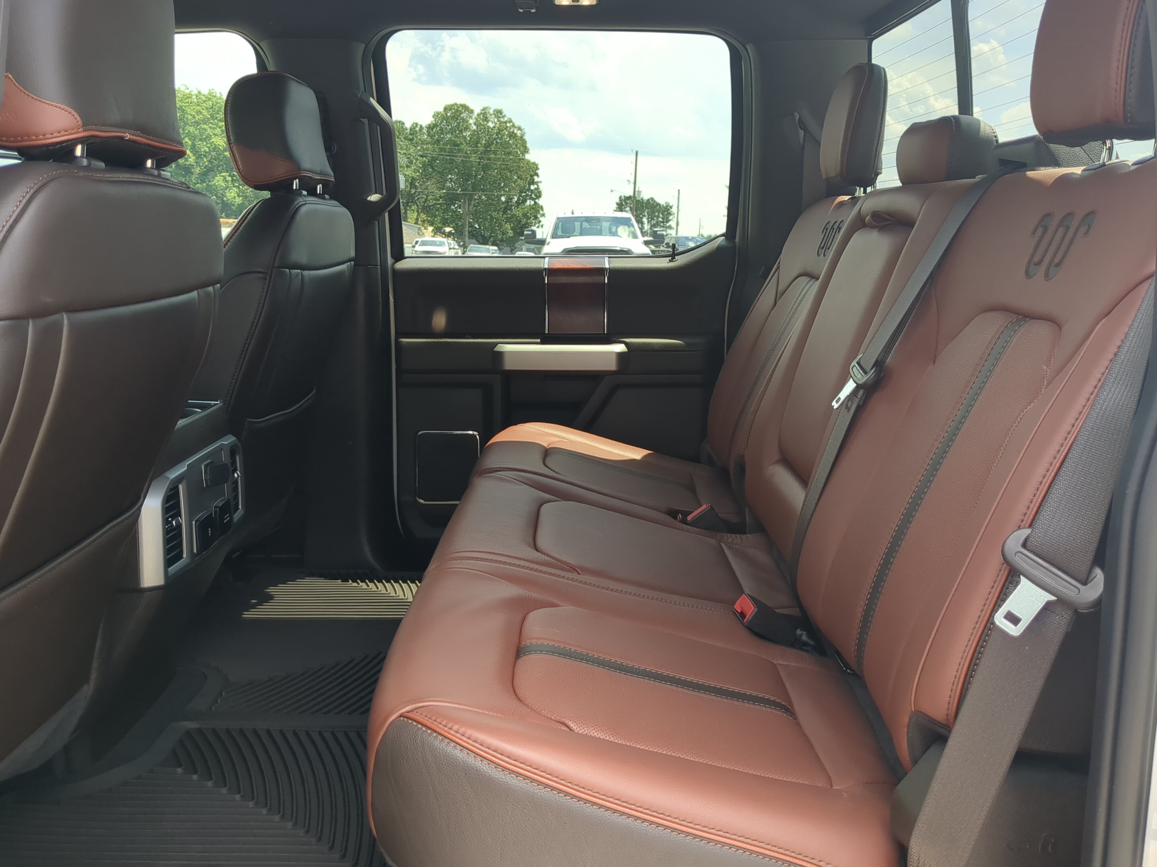 Certified 2021 Ford F250 King Ranch w/ King Ranch Ultimate Package AWD/4WD image 12