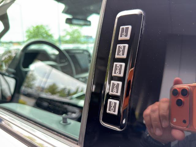 Certified 2023 Ford F150 Platinum AWD/4WD image 19