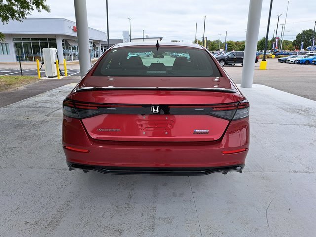 Used 2023 Honda Accord Sport image 3
