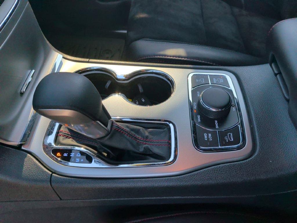 Used 2017 Jeep Grand Cherokee Trailhawk AWD/4WD image 18
