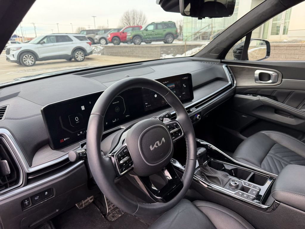Used 2024 Kia Sorento SX Prestige image 9