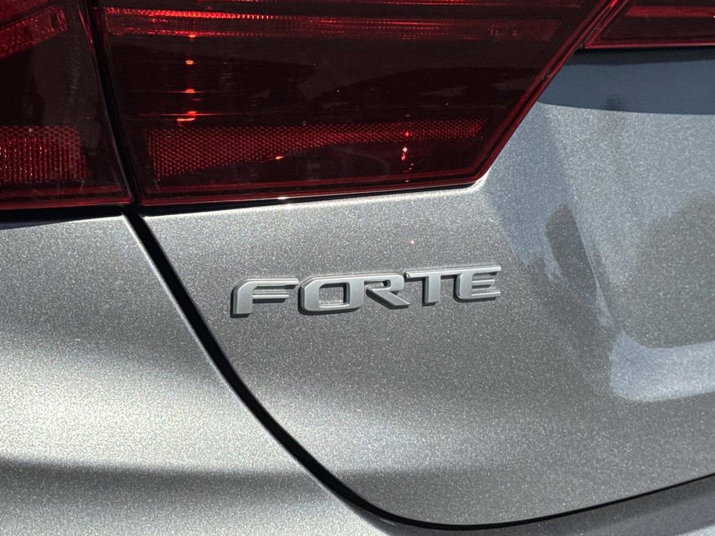 Used 2024 Kia Forte LXS w/ LXS Technology Package image 26