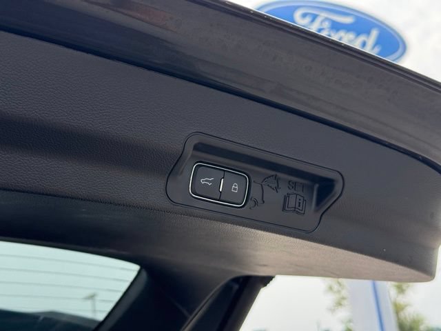 Certified 2023 Ford Explorer XLT w/ Equipment Group 202A AWD/4WD image 45