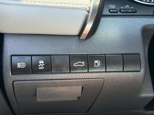 Used 2018 Toyota Camry XLE FWD image 20